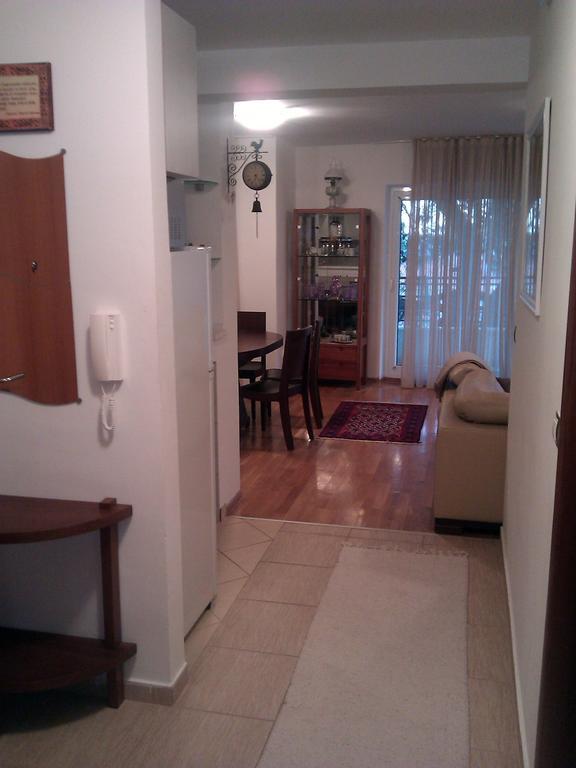 Apartmani Petrovac Na Moru Camera foto